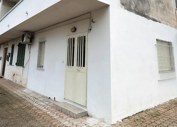 Modern 10 Minutes From Pompei Apartment